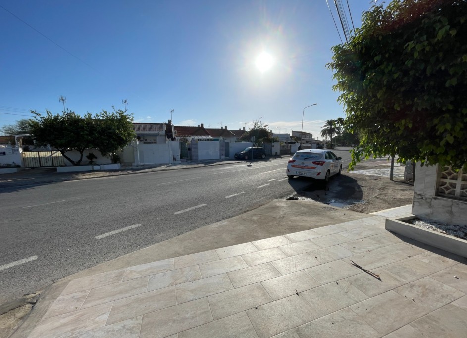 Venta - Casa de pueblo -
Torrevieja - Torretas