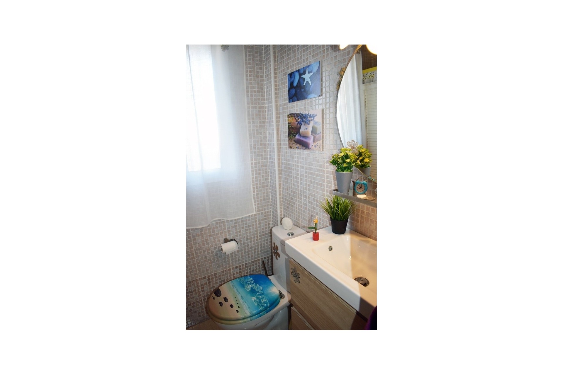 Venta - Casa de pueblo -
Torrevieja