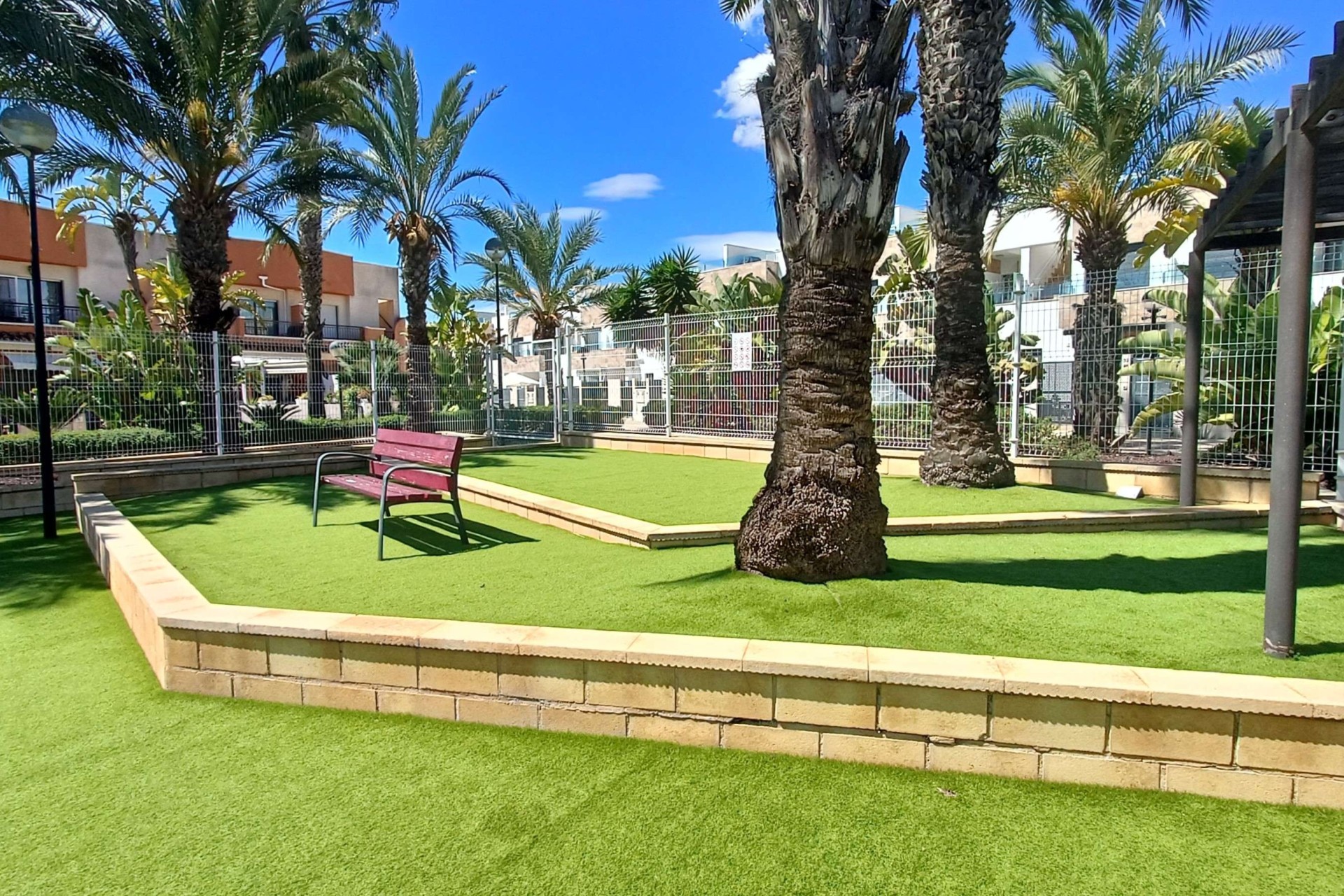 Venta - Casa de pueblo -
Villamartín - El Manantial