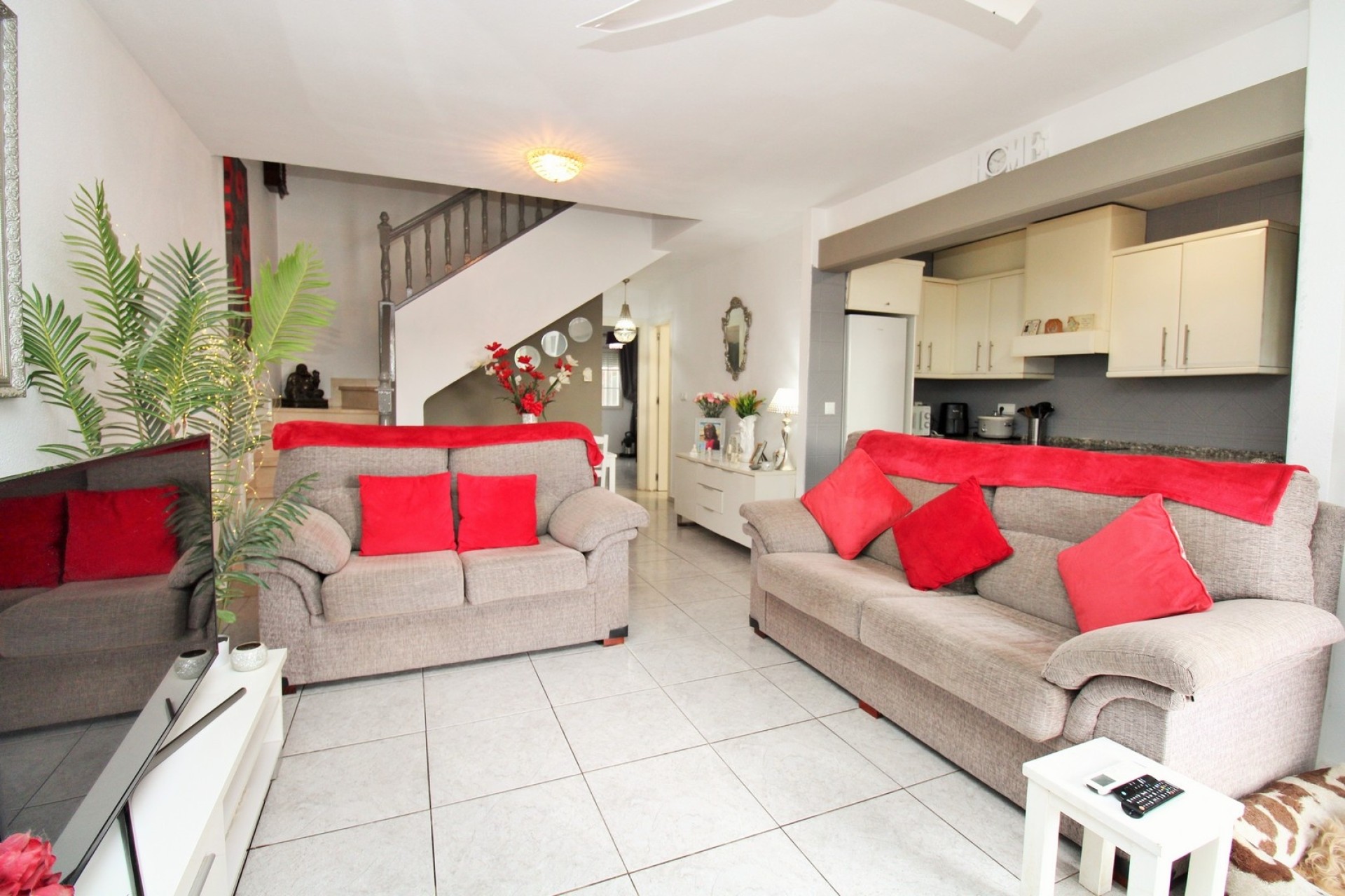 Venta - Casa de pueblo -
Villamartín - LOS DOLSES