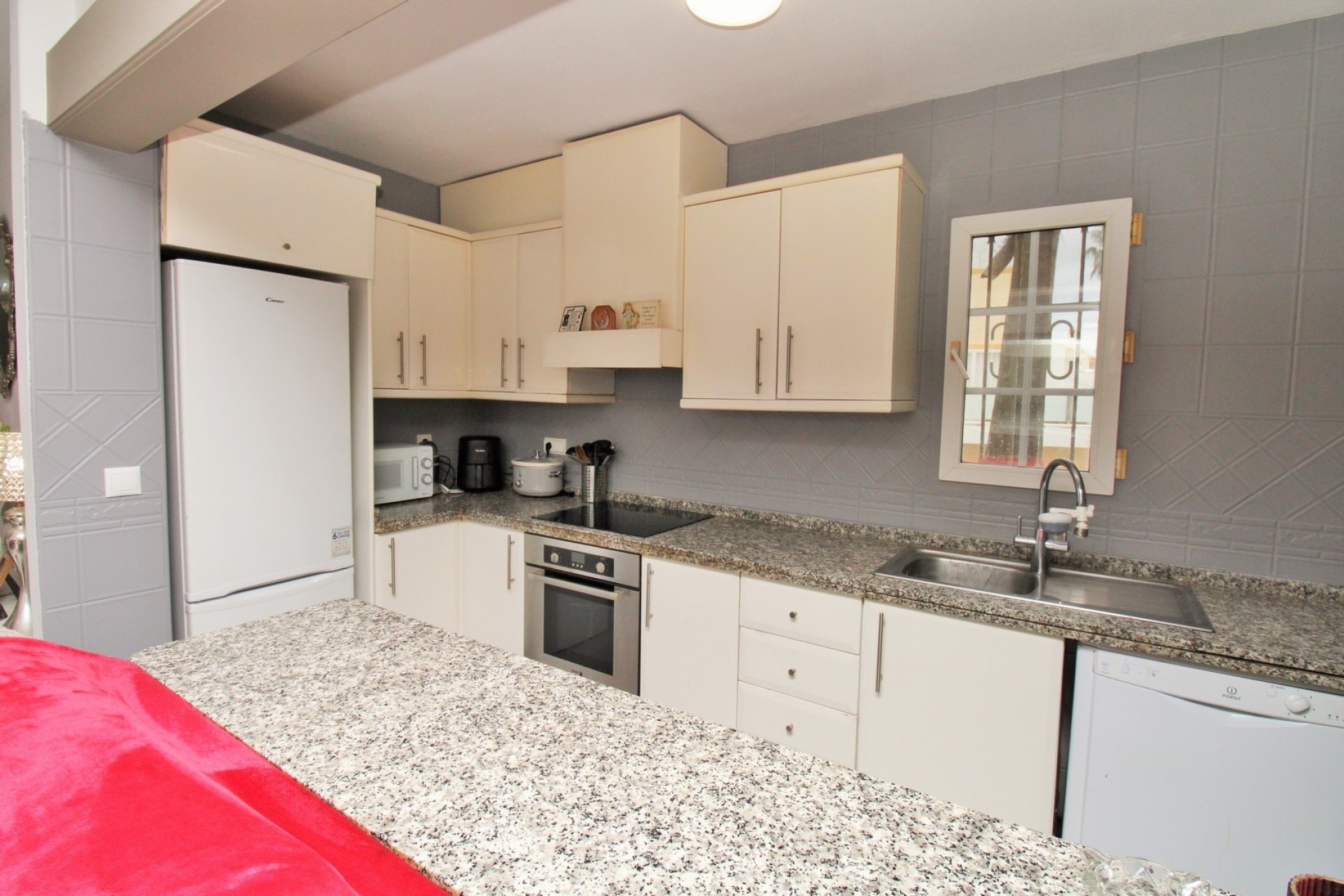 Venta - Casa de pueblo -
Villamartín - LOS DOLSES