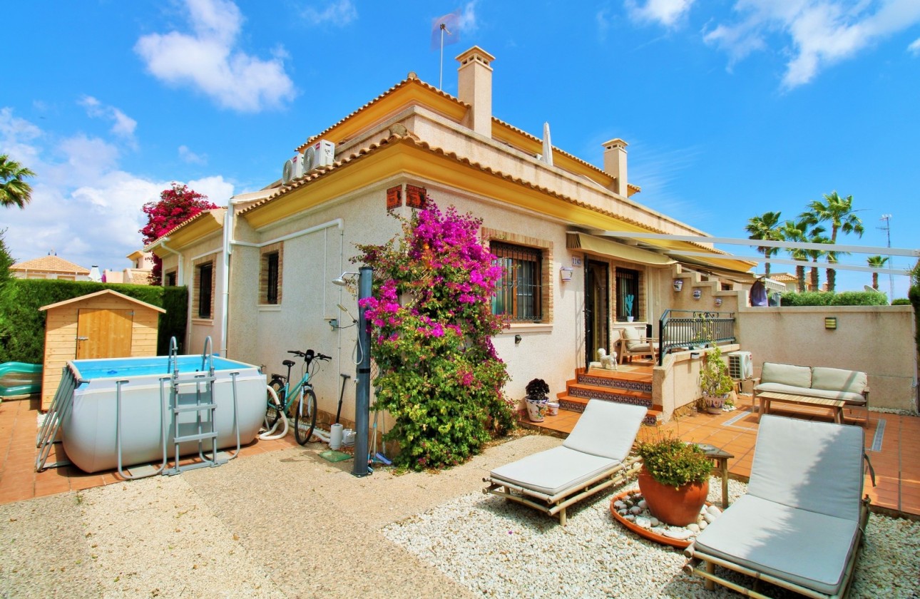 Venta - Casa de pueblo -
Villamartín - PAU 8