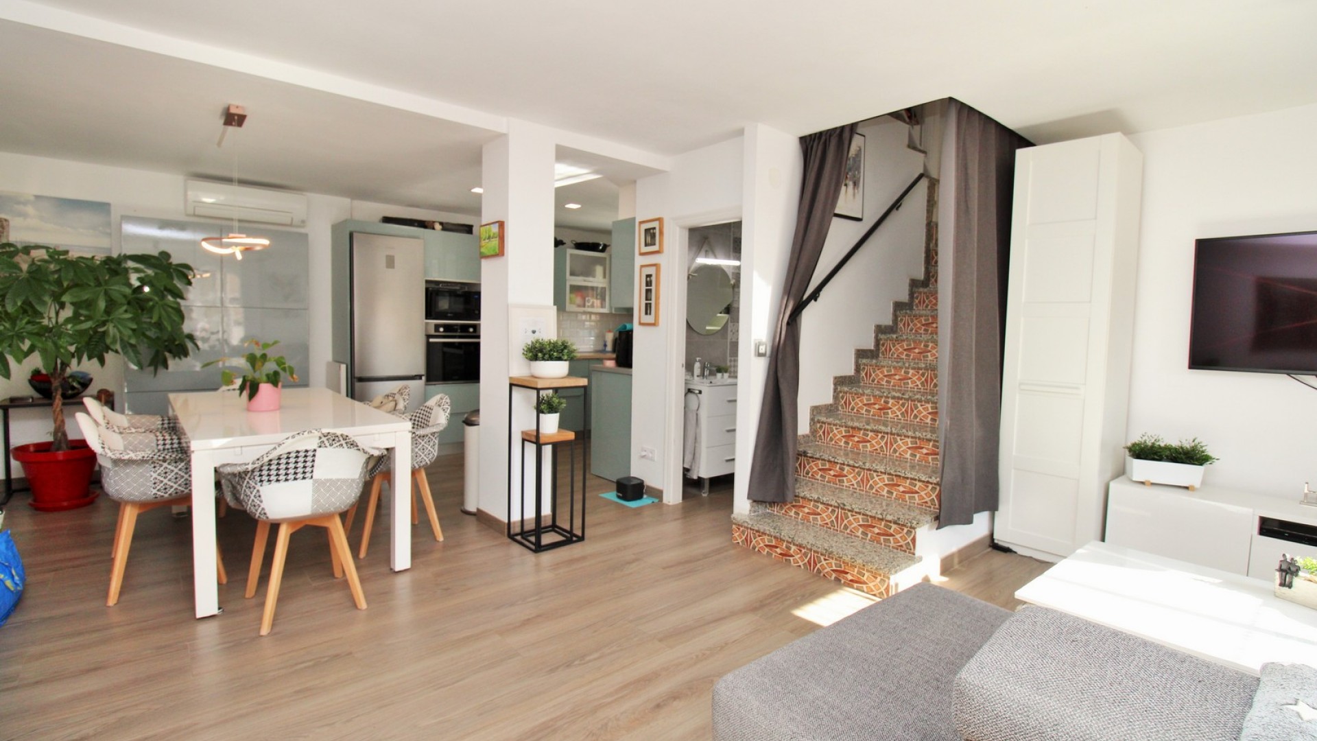 Venta - Casa de pueblo -
Villamartín