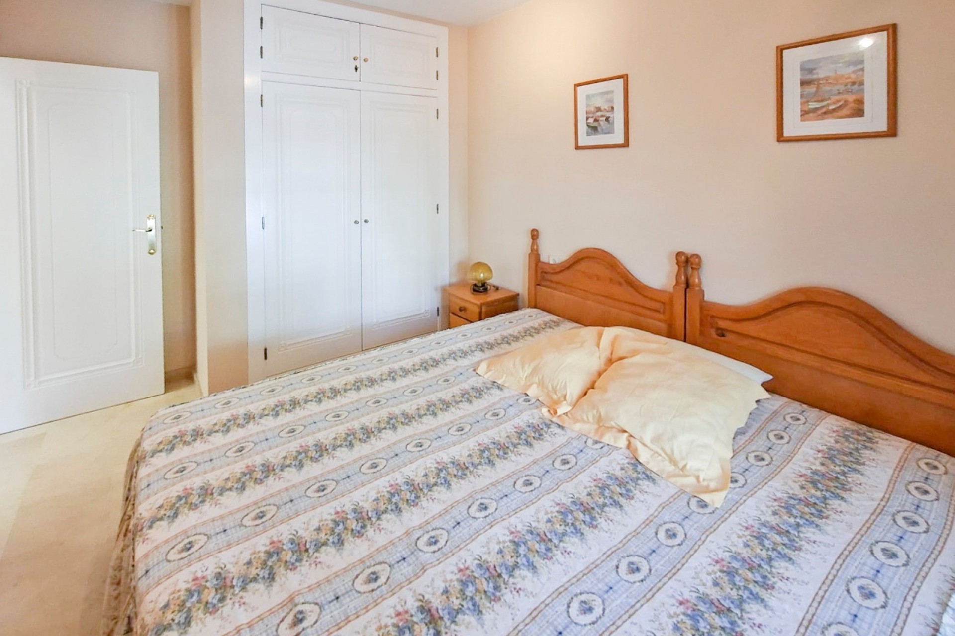 Venta - Casa de pueblo -
Villamartín