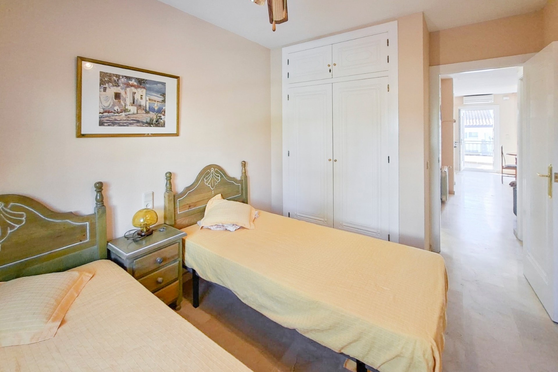 Venta - Casa de pueblo -
Villamartín