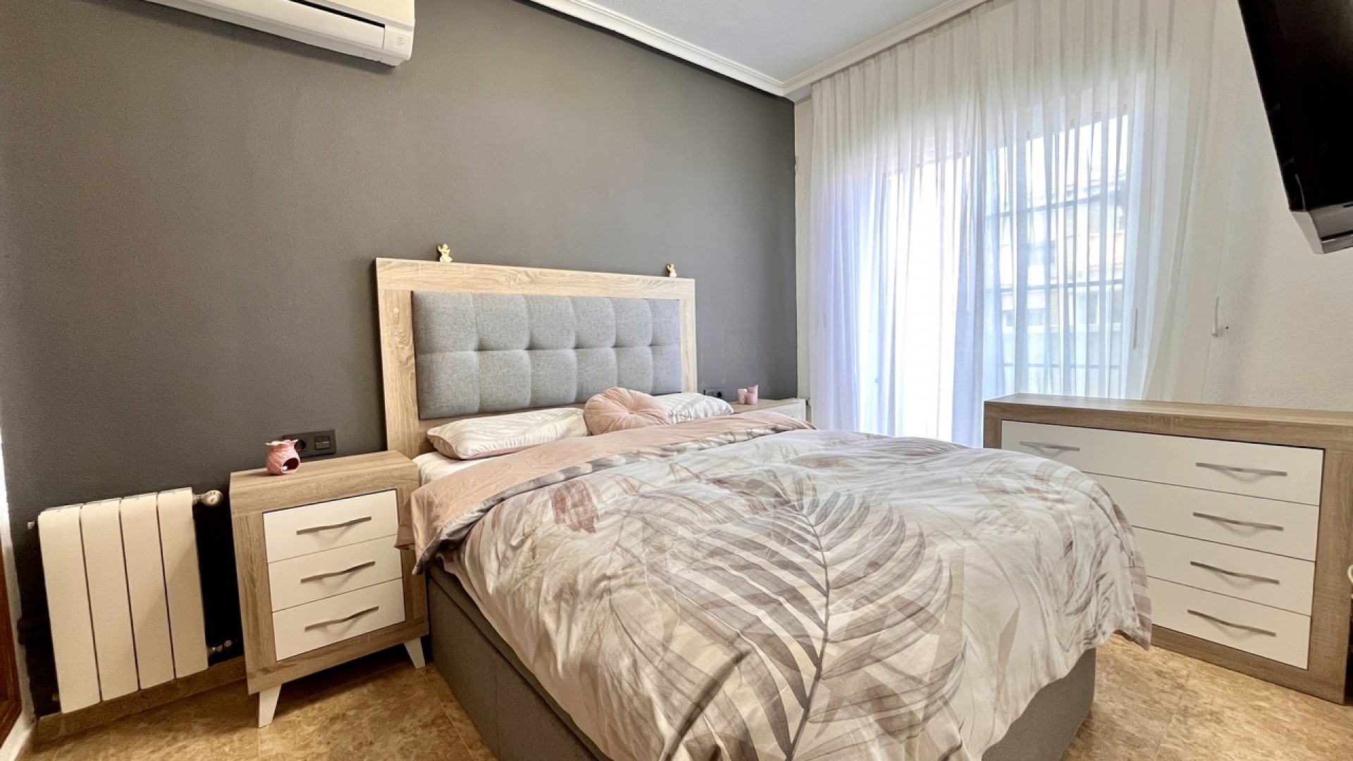 Venta - Casa de pueblo -
Villamartín