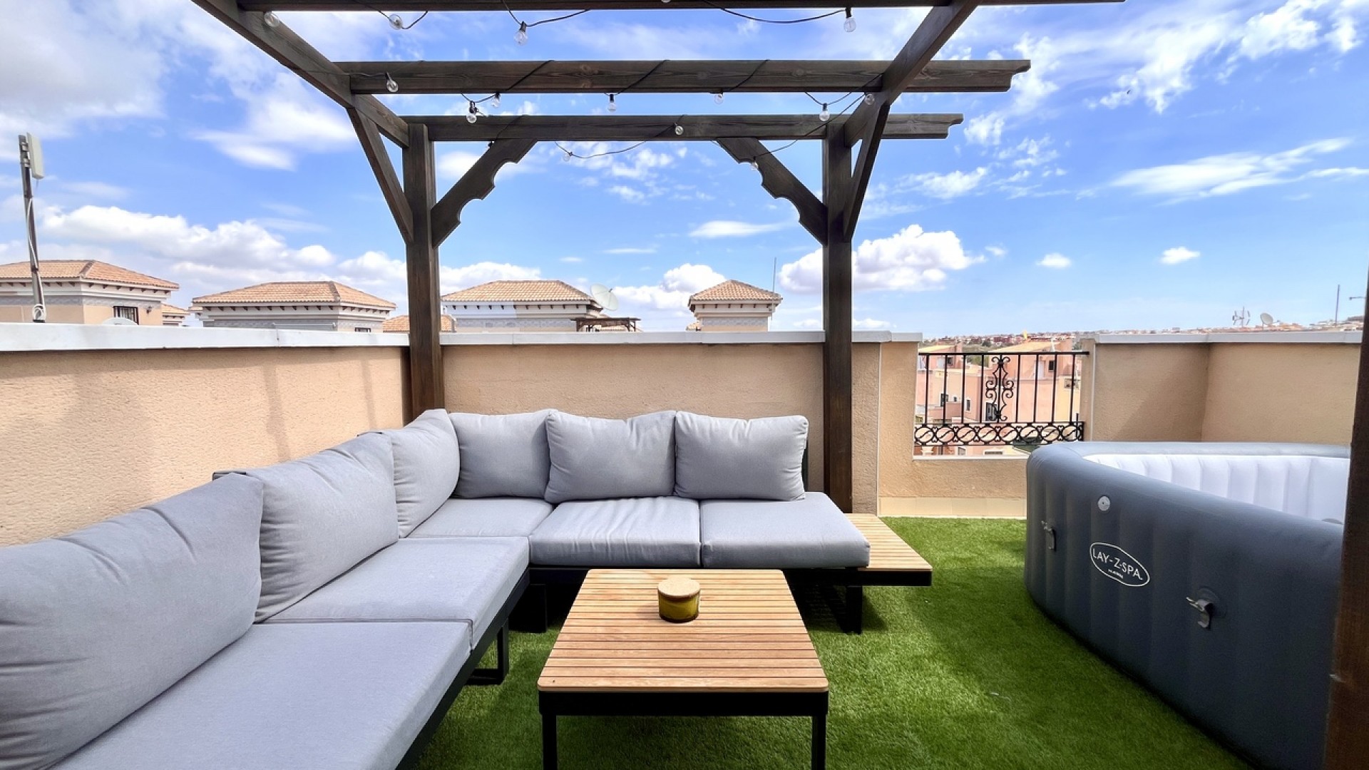 Venta - Casa de pueblo -
Villamartín