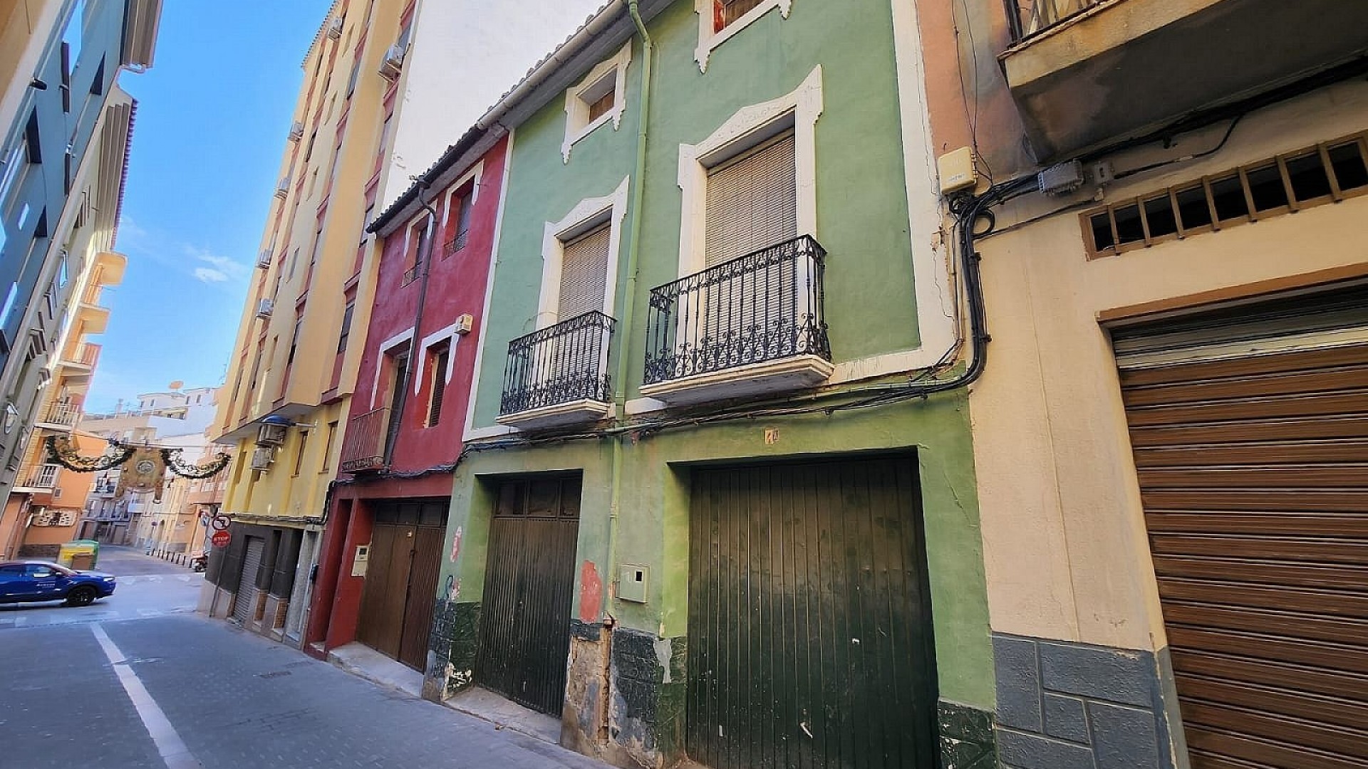 Venta - Casa de pueblo -
Villena