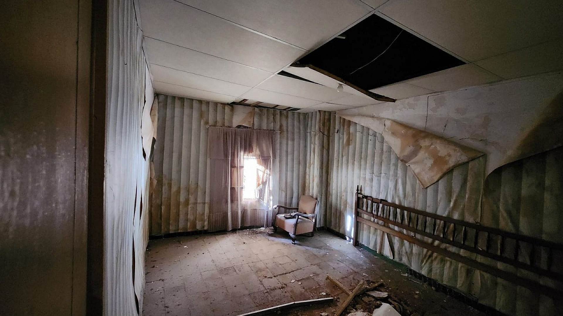 Venta - Casa de pueblo -
Villena