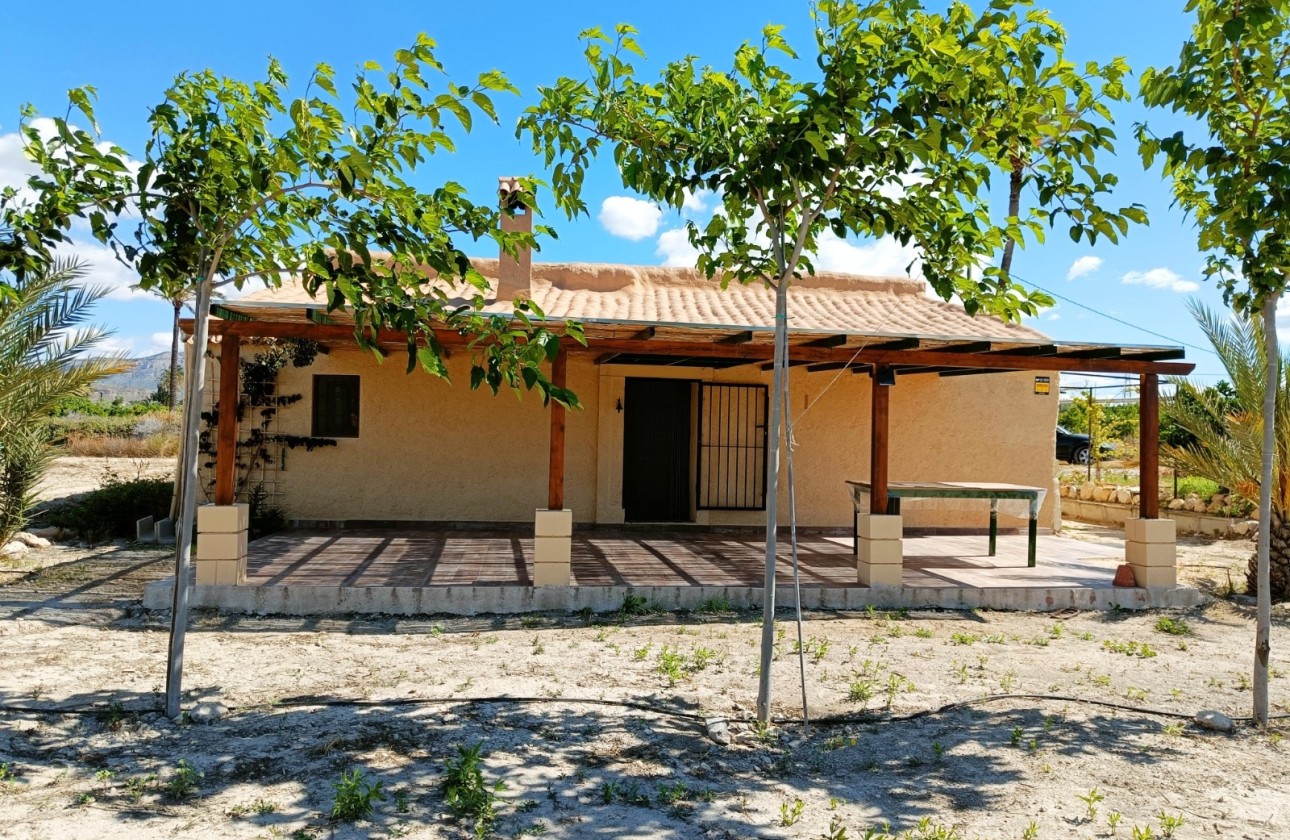 Venta - Chalet Independiente -
Abanilla