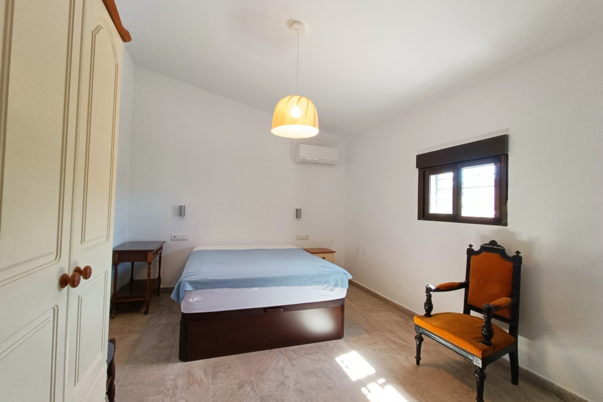 Venta - Chalet Independiente -
Abanilla