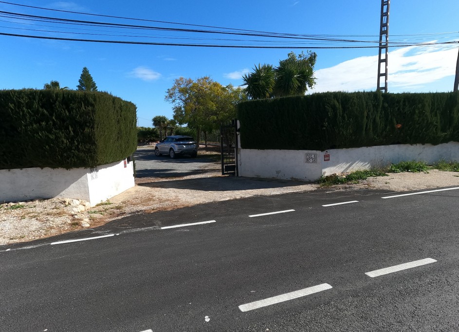 Venta - Chalet Independiente -
Albatera