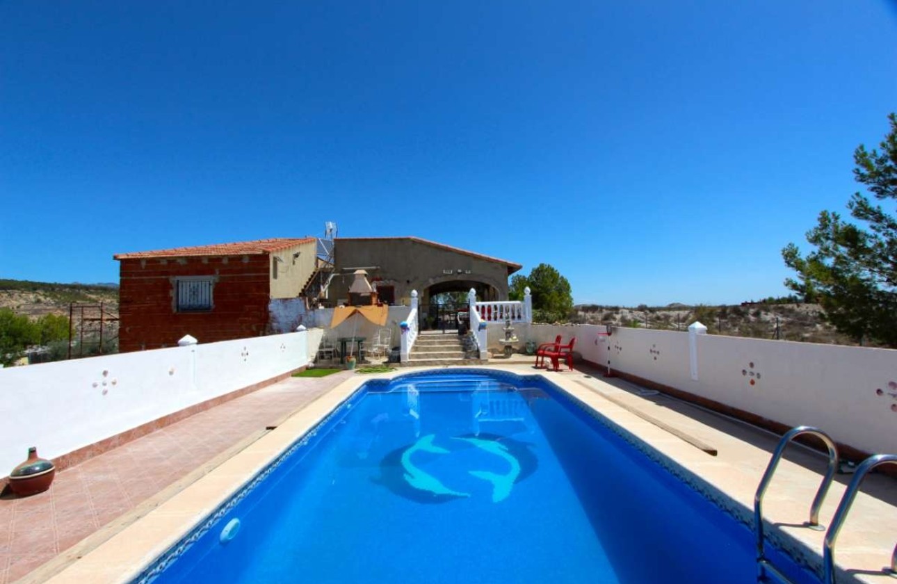 Venta - Chalet Independiente -
Albudeite - Inland