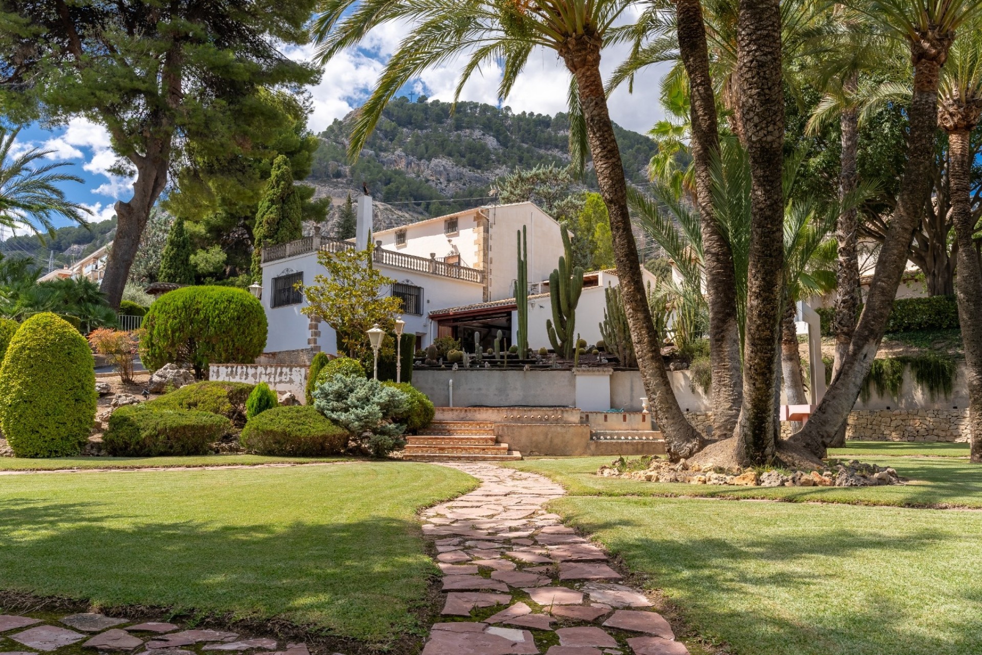 Venta - Chalet Independiente -
Alcoy - Inland
