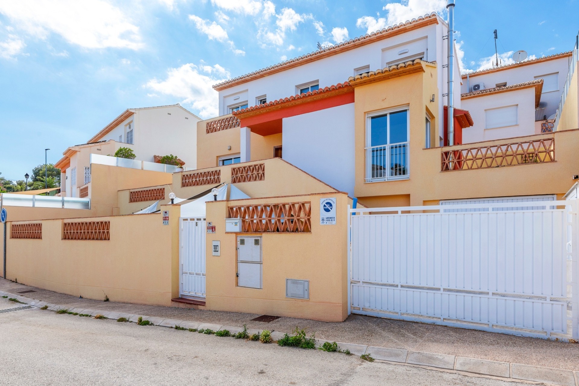 Venta - Chalet Independiente -
Alfaz del Pi - Alfas del Pí