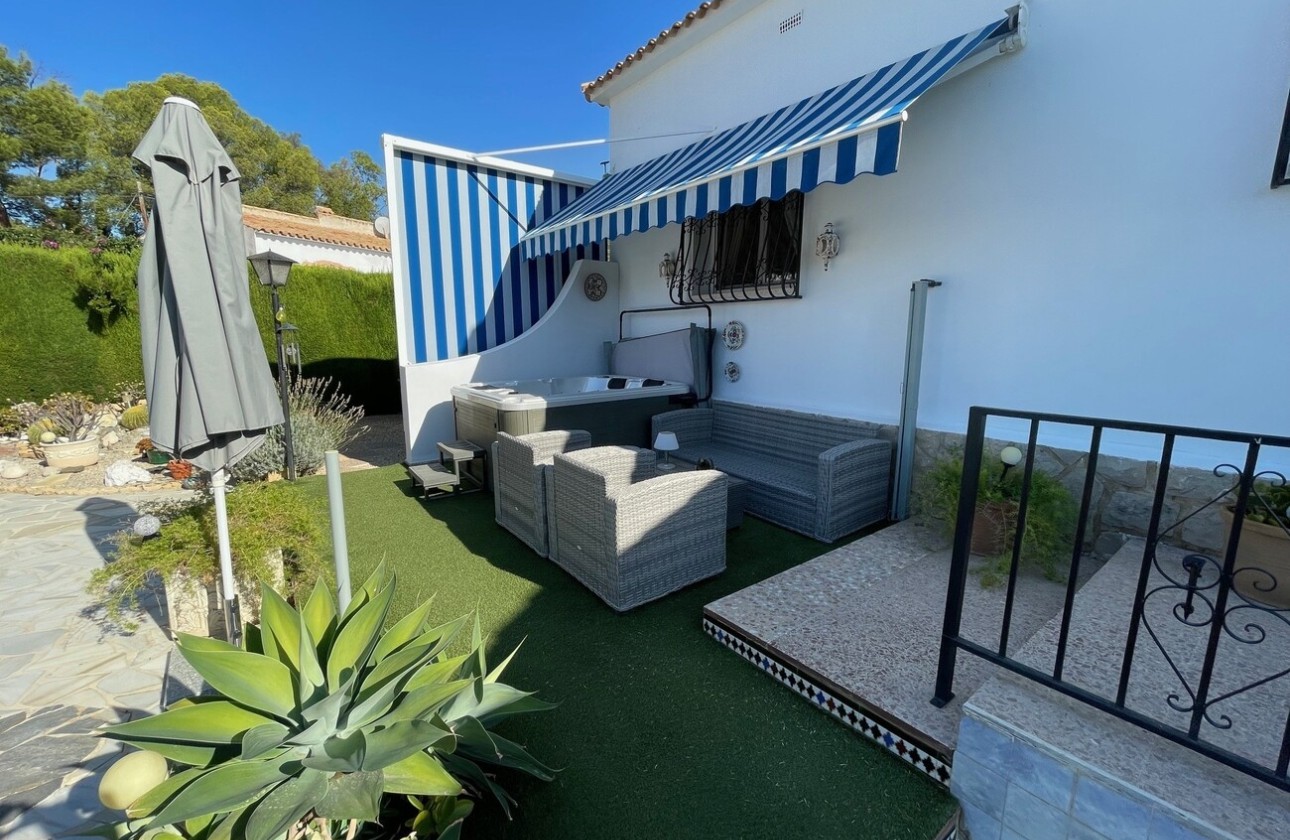 Venta - Chalet Independiente -
Alfaz del Pi - Costa Blanca