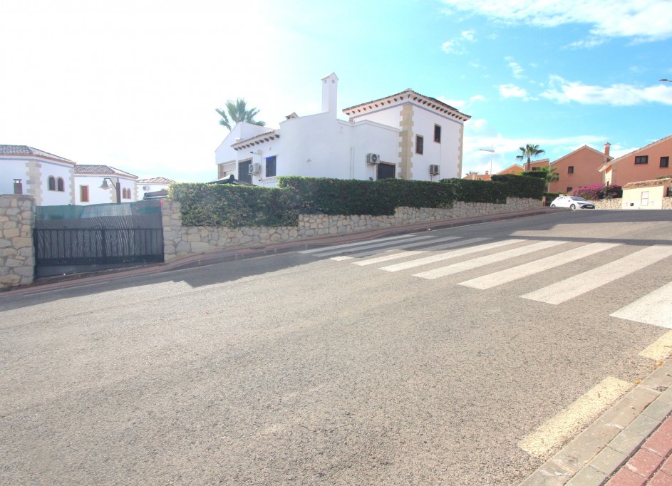 Venta - Chalet Independiente -
Algorfa - Algorfa (La Finca Golf)