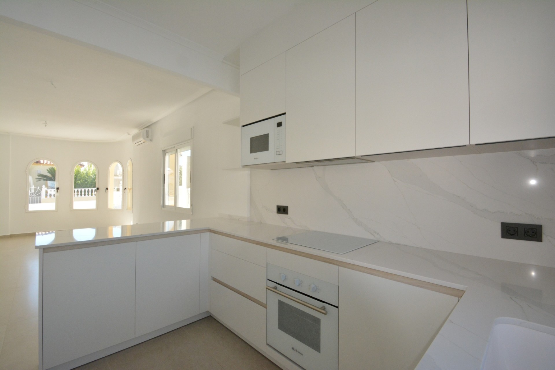 Venta - Chalet Independiente -
Algorfa - Inland