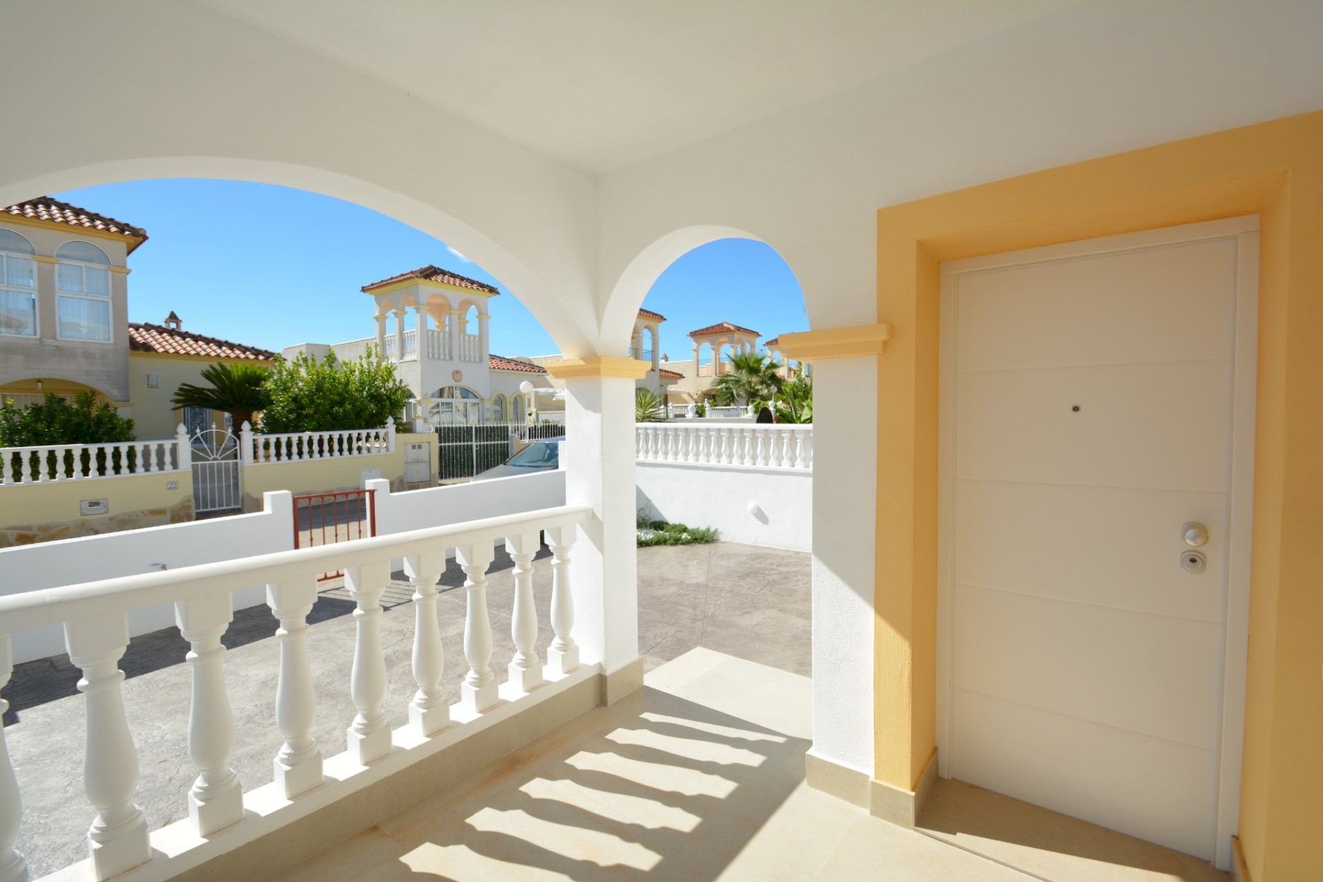 Venta - Chalet Independiente -
Algorfa - Inland