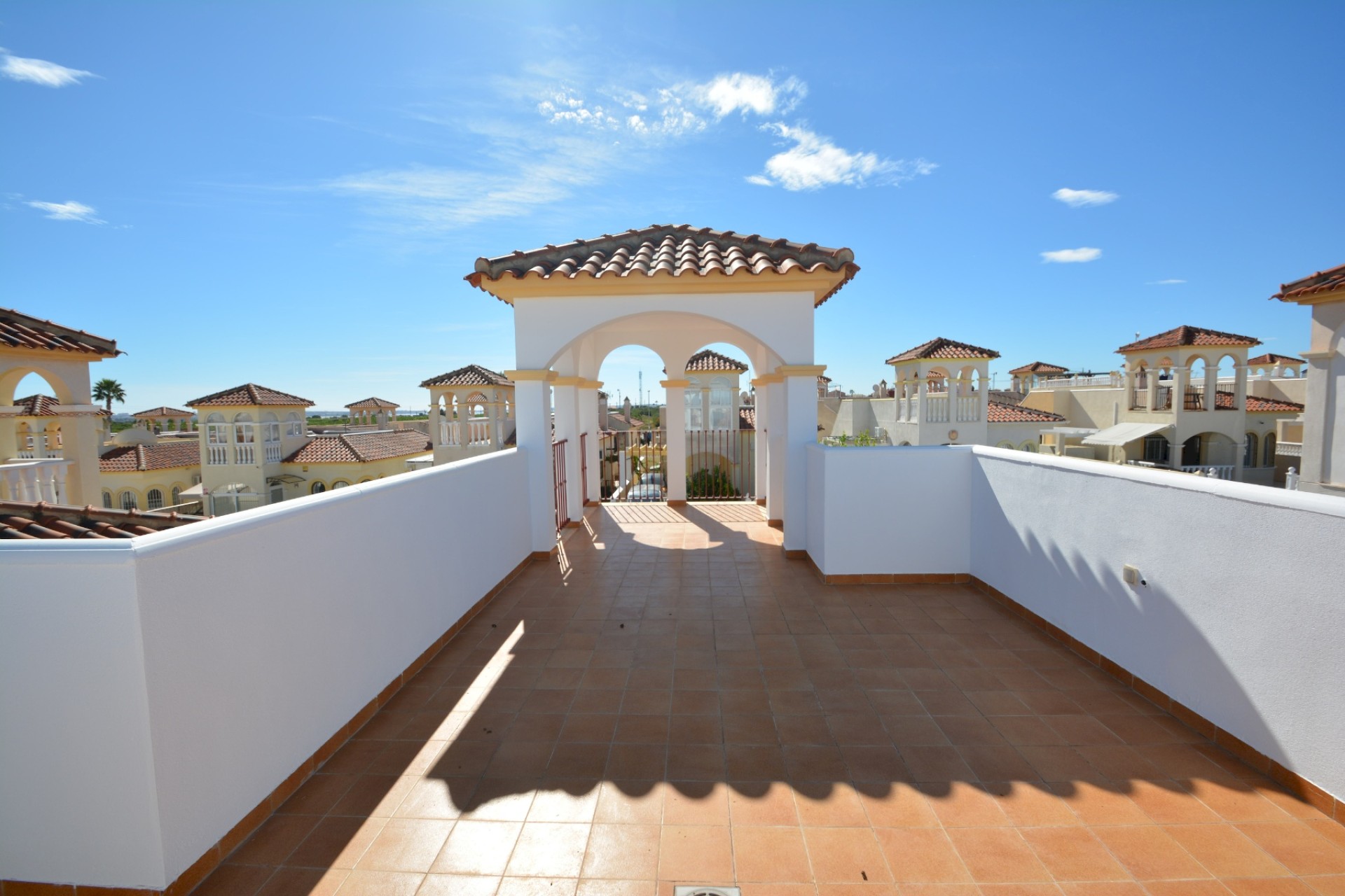 Venta - Chalet Independiente -
Algorfa - Inland