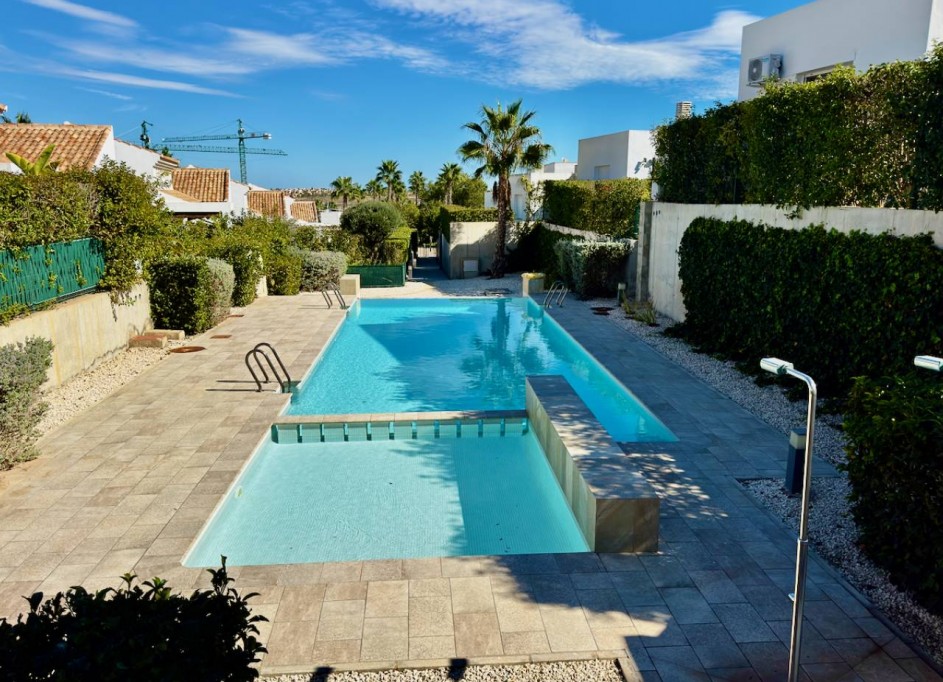 Venta - Chalet Independiente -
Algorfa - La Finca Golf Resort