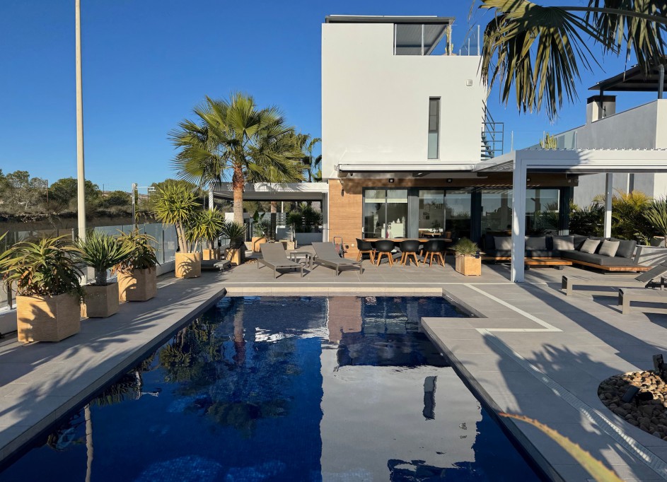 Venta - Chalet Independiente -
Algorfa - La Finca Golf