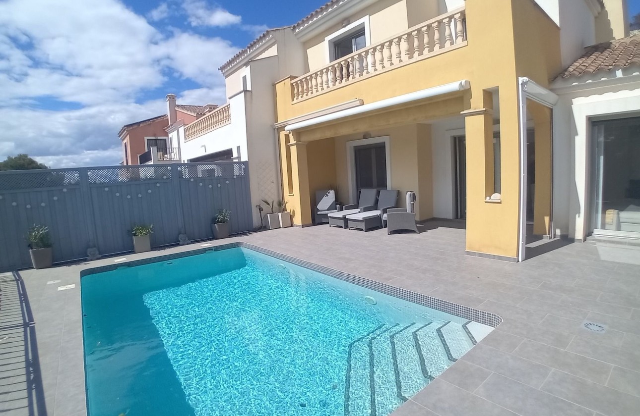 Venta - Chalet Independiente -
Algorfa - La Finca Golf