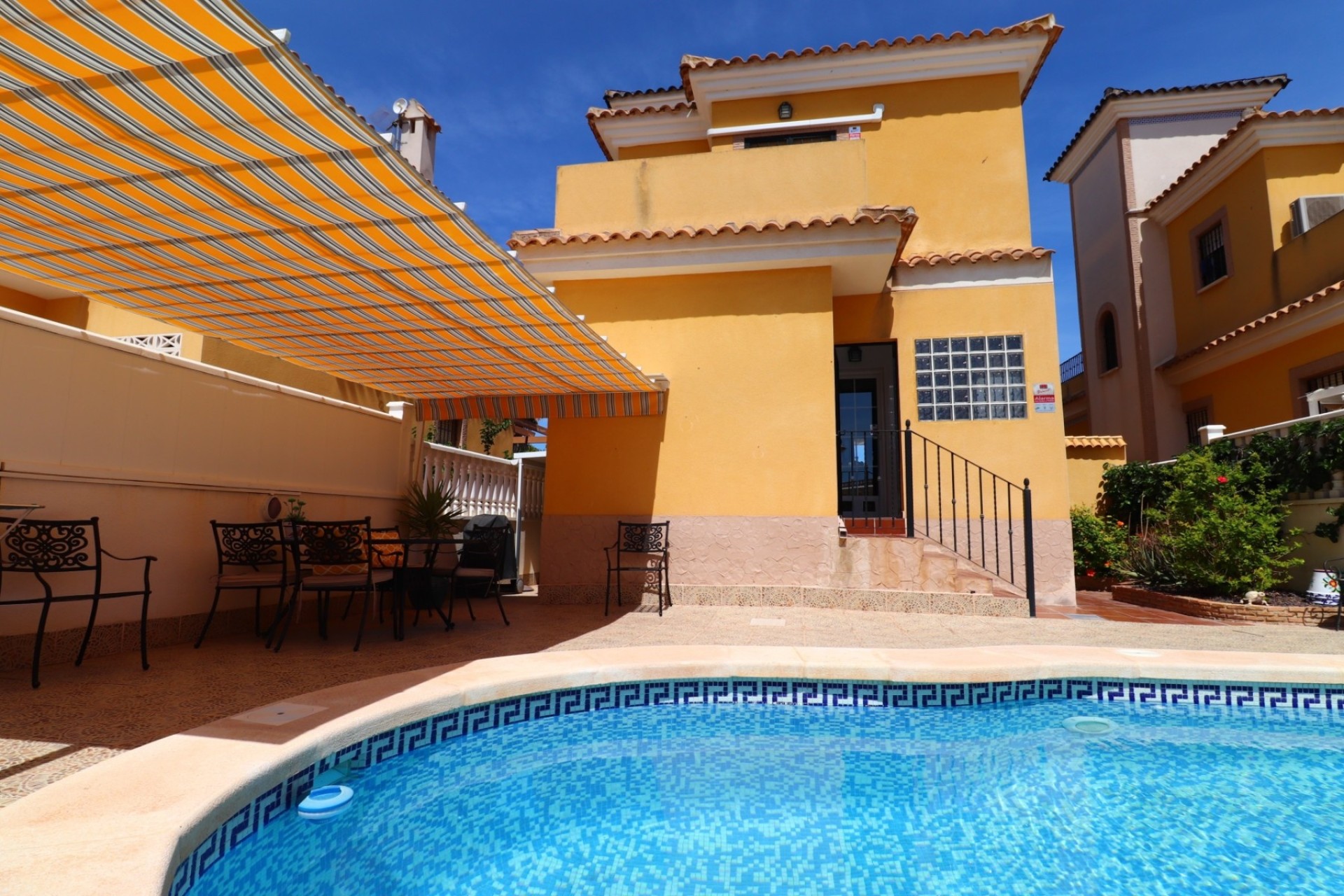 Venta - Chalet Independiente -
Algorfa - Lo Crispin