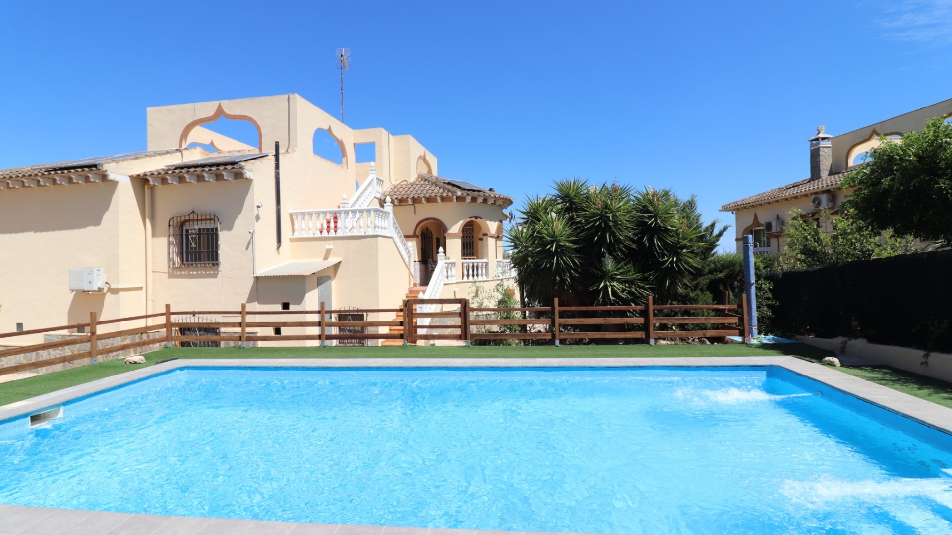 Venta - Chalet Independiente -
Algorfa - Lomas de La Juliana