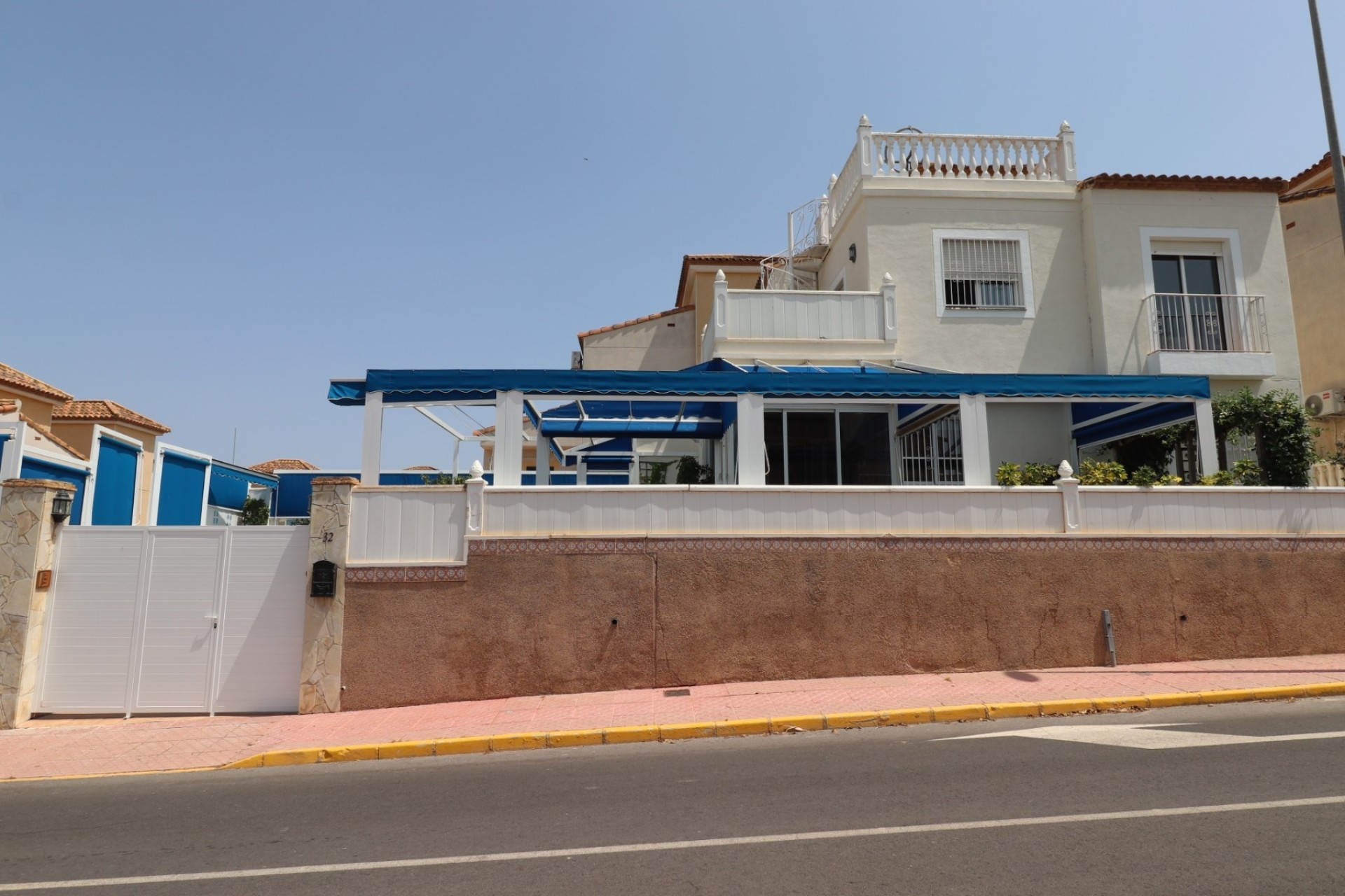 Venta - Chalet Independiente -
Algorfa - Montebello