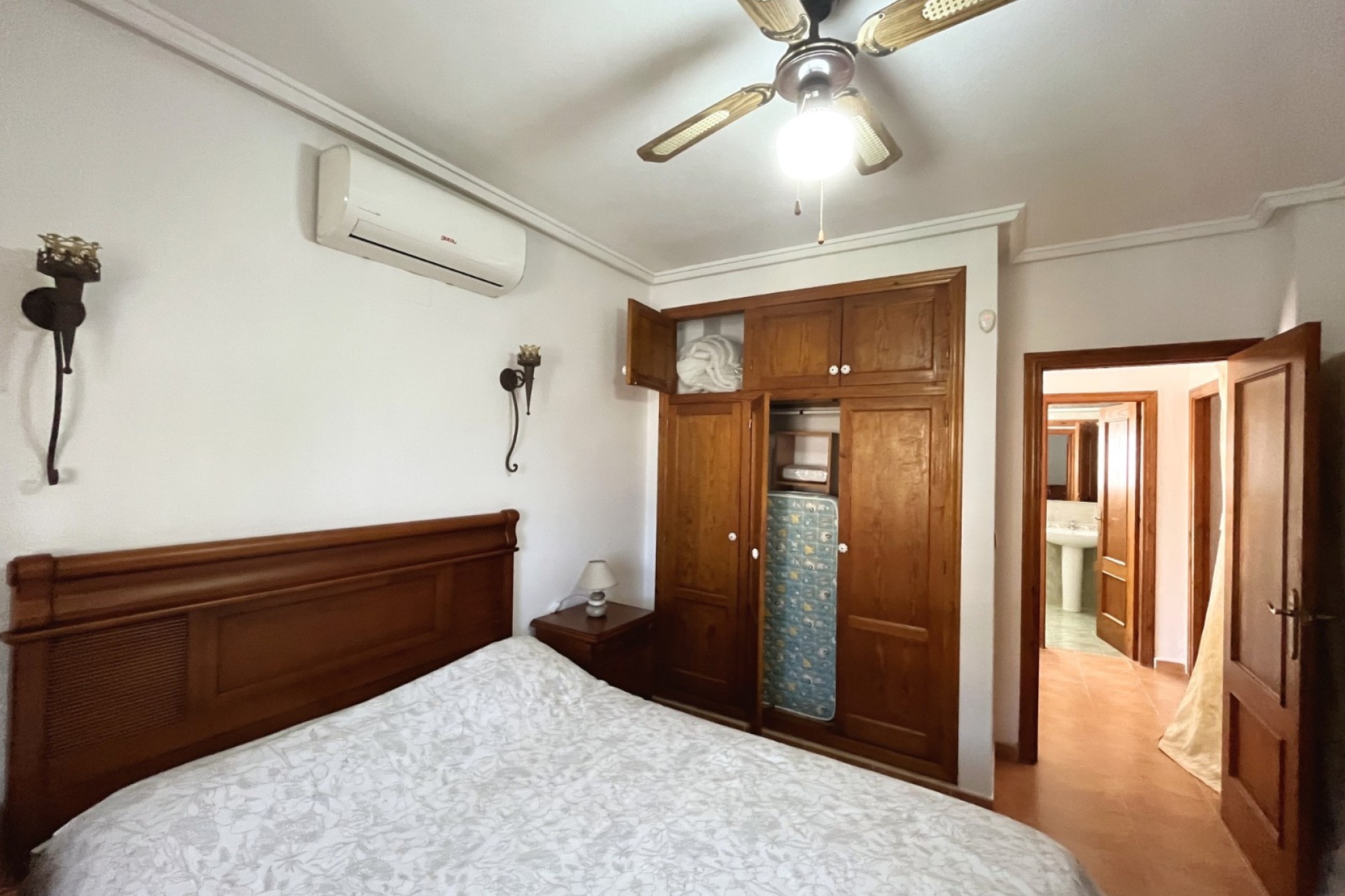 Venta - Chalet Independiente -
Algorfa - Montebello