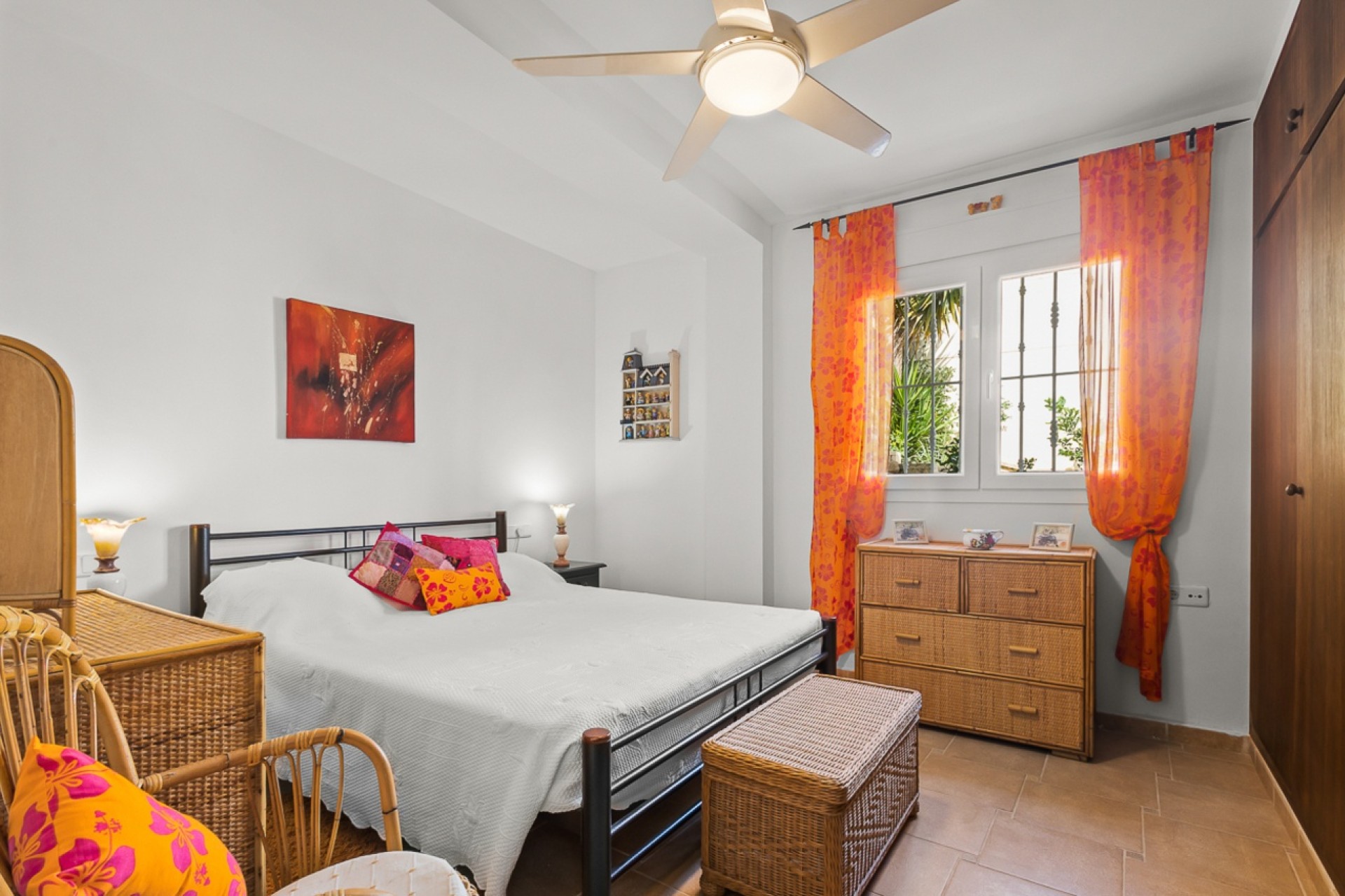 Venta - Chalet Independiente -
Algorfa