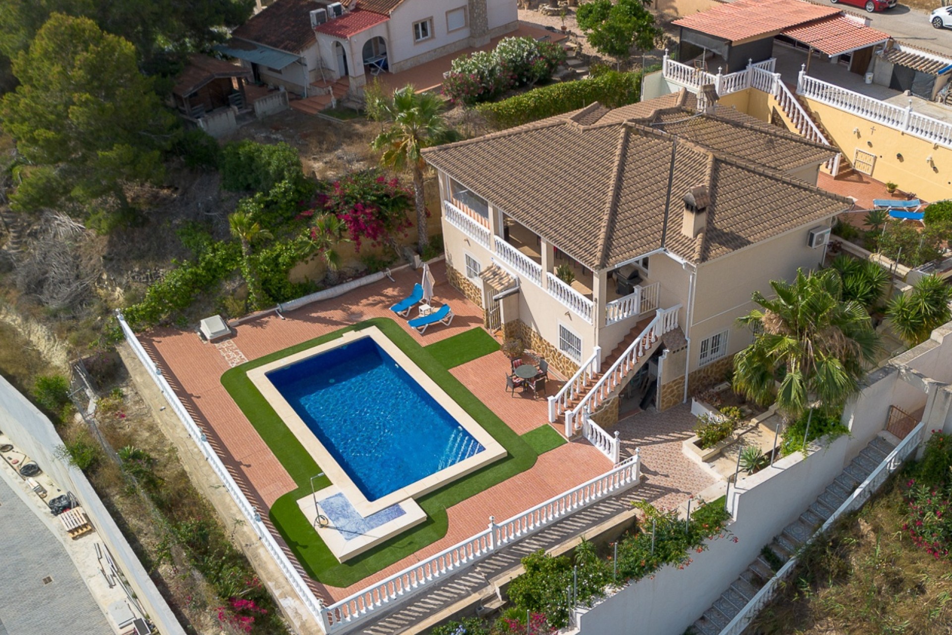 Venta - Chalet Independiente -
Algorfa