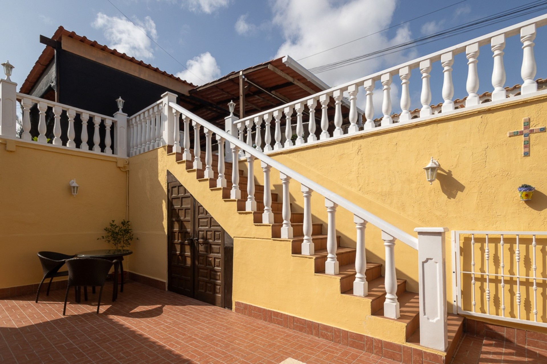 Venta - Chalet Independiente -
Algorfa