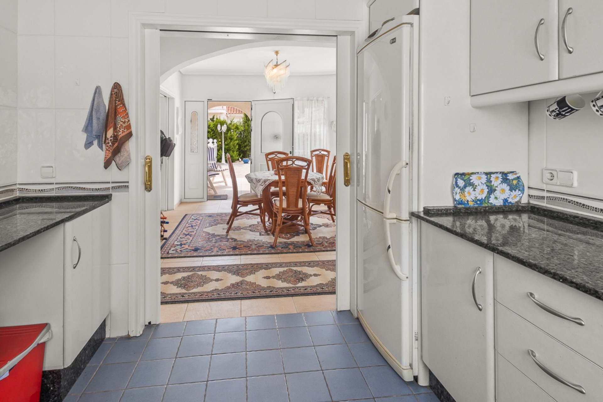 Venta - Chalet Independiente -
Algorfa