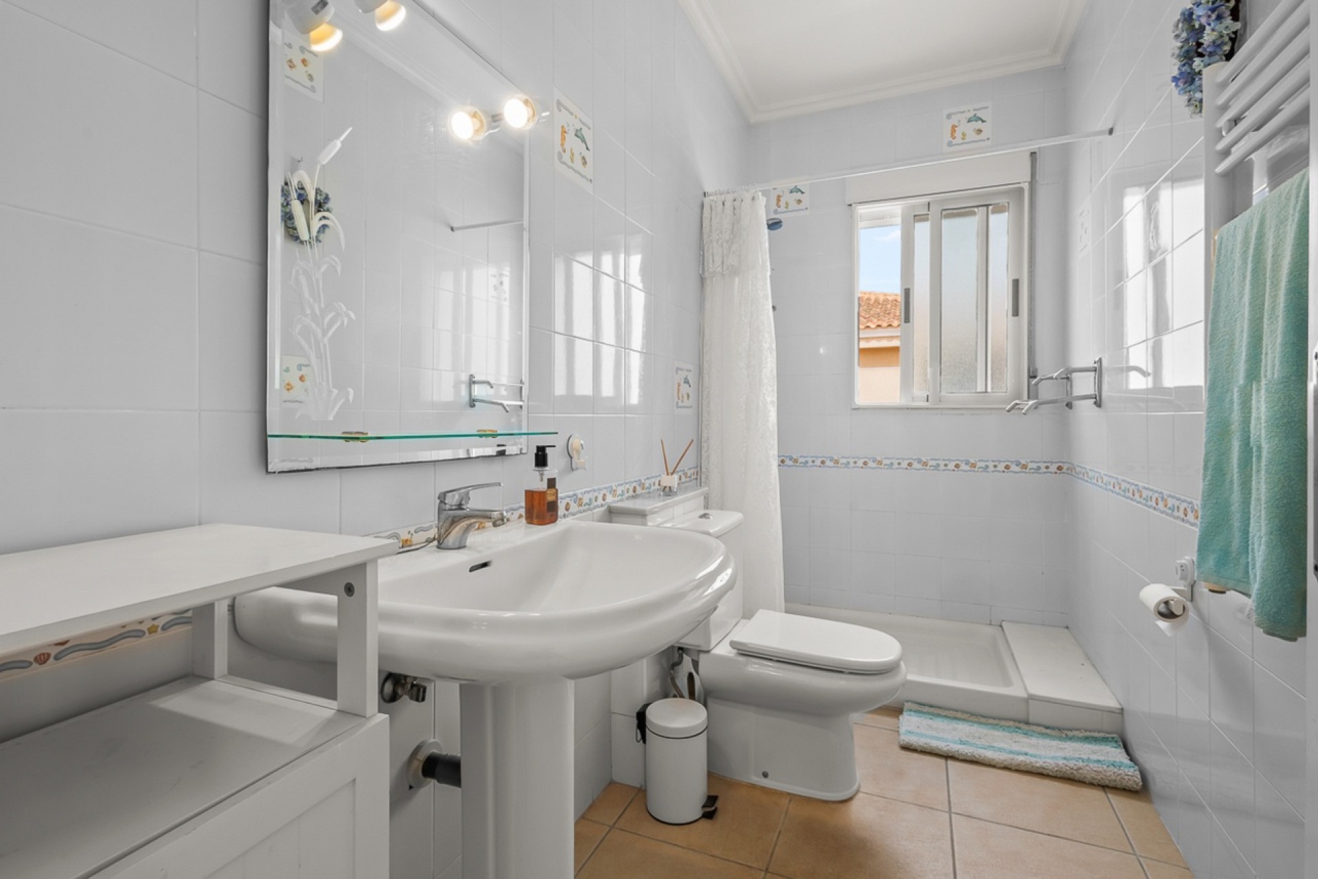 Venta - Chalet Independiente -
Algorfa