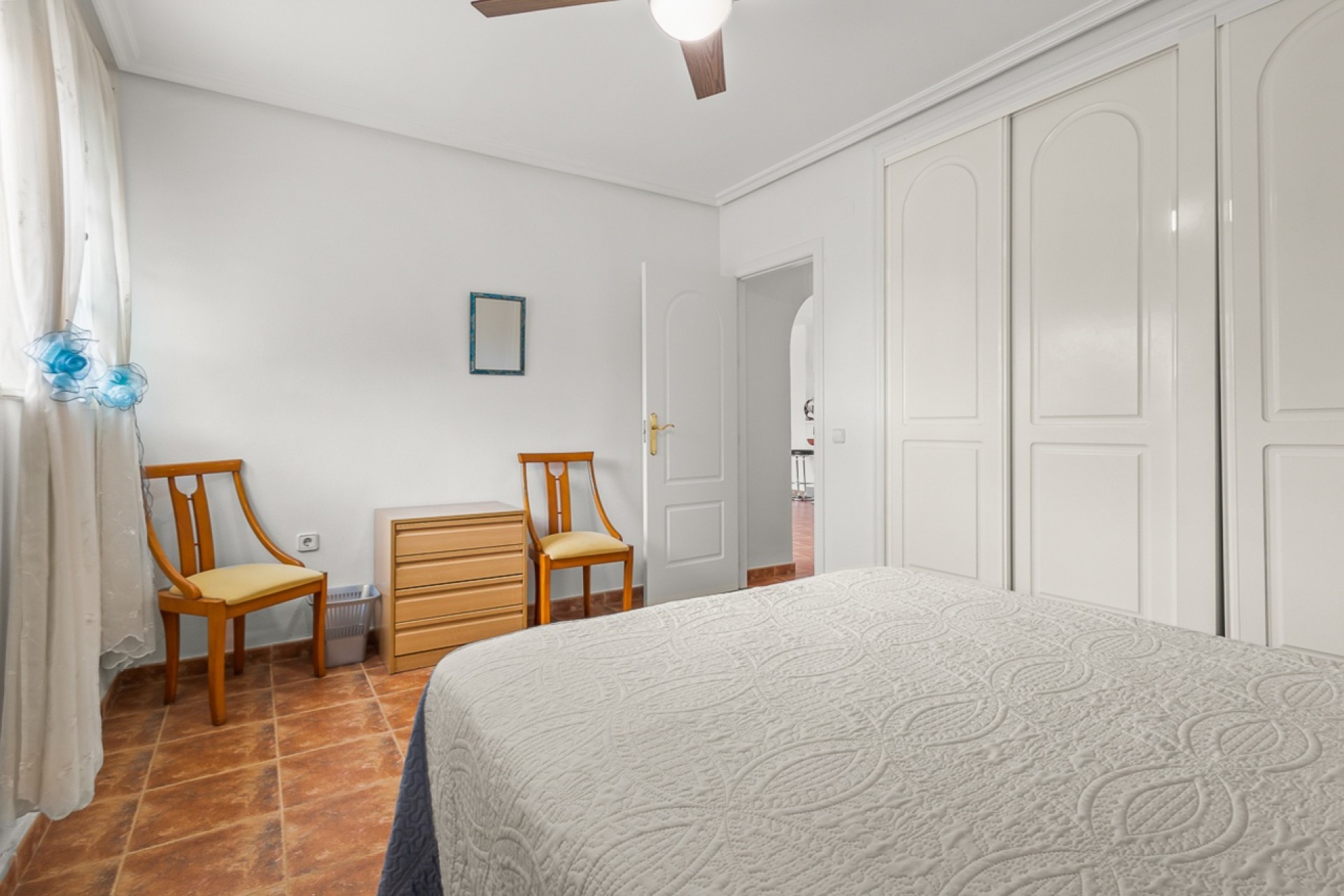 Venta - Chalet Independiente -
Algorfa