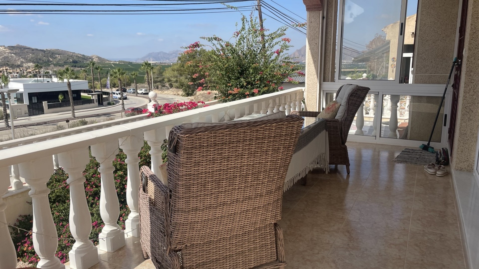 Venta - Chalet Independiente -
Algorfa