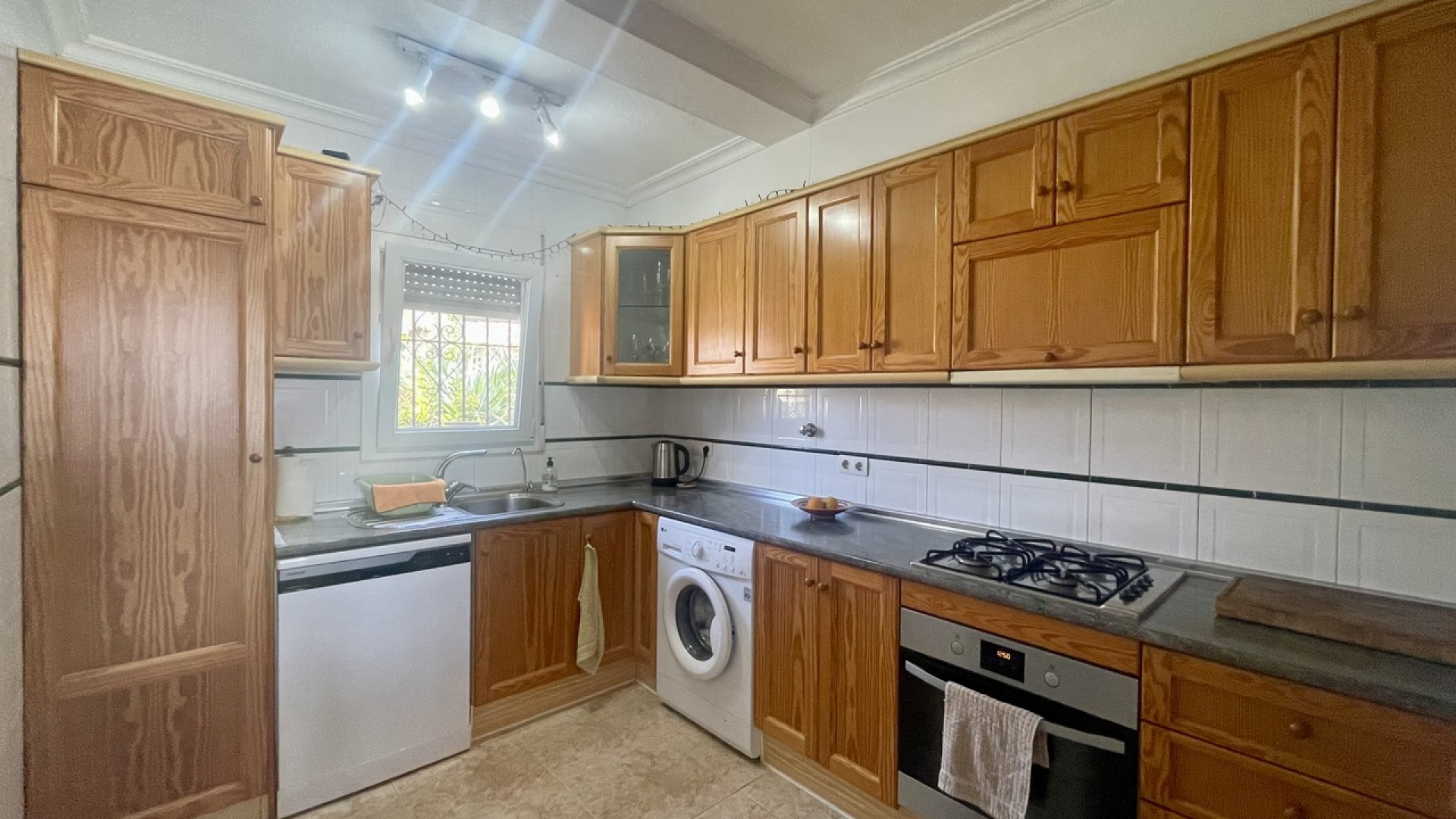 Venta - Chalet Independiente -
Algorfa