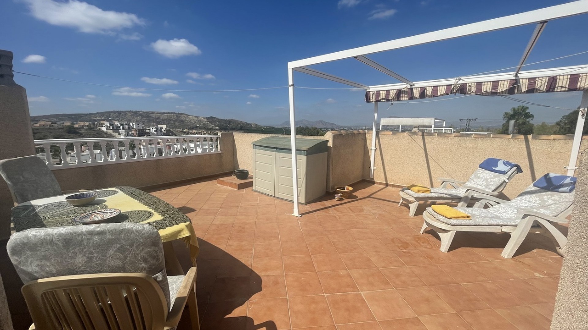 Venta - Chalet Independiente -
Algorfa