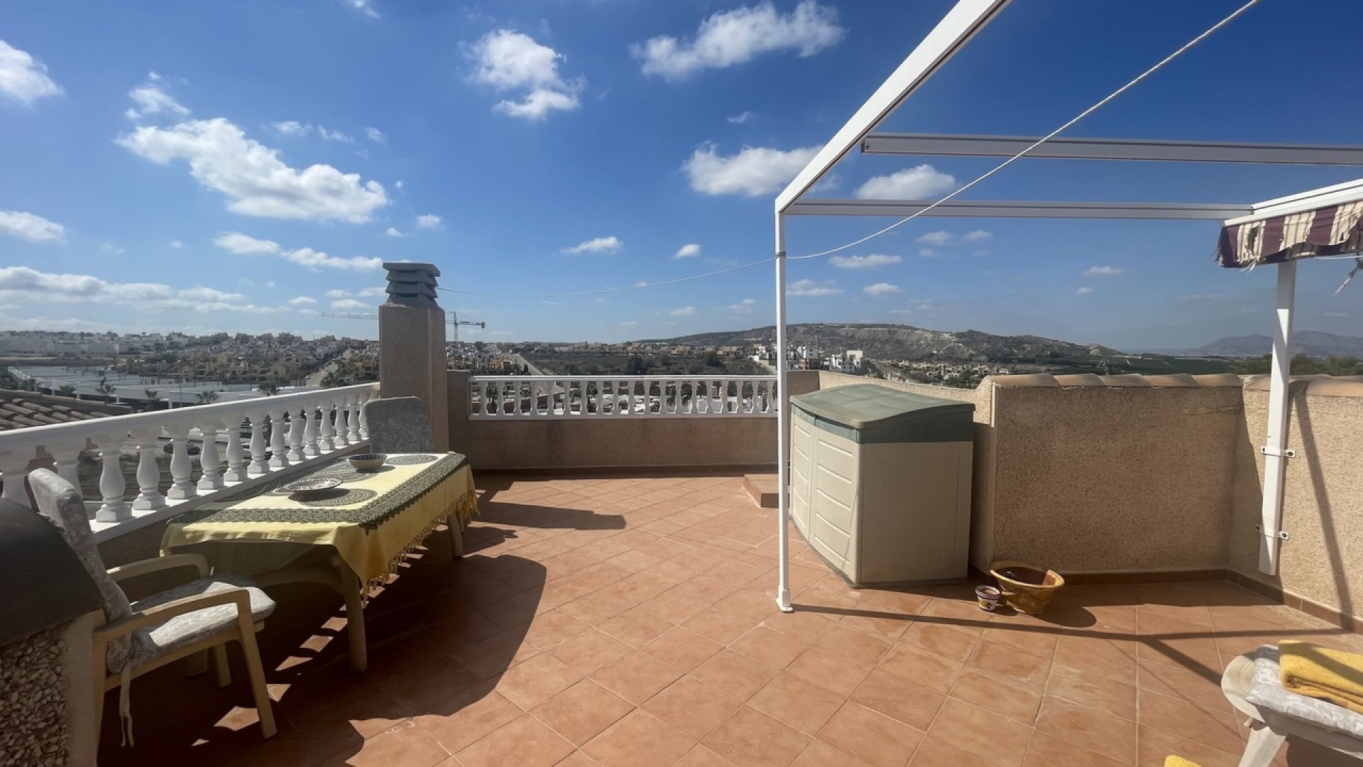 Venta - Chalet Independiente -
Algorfa