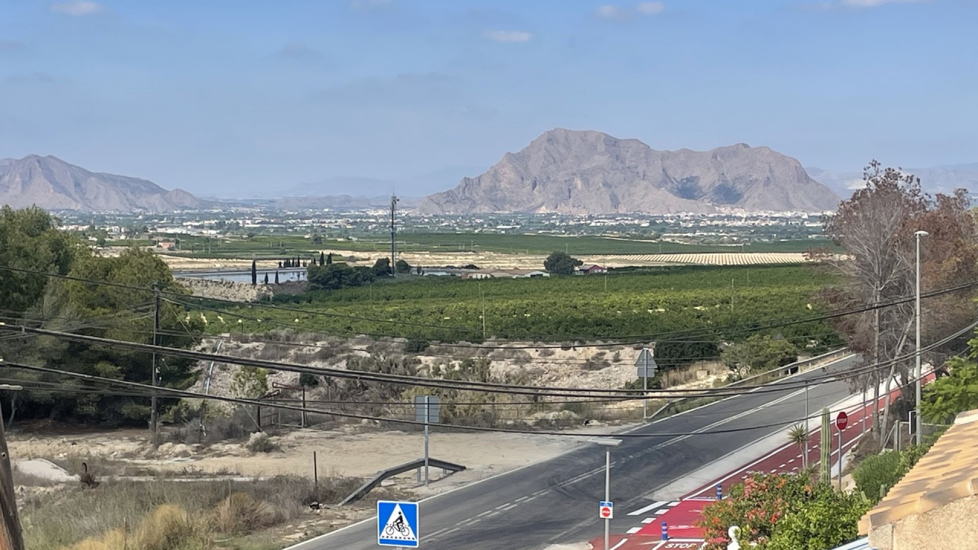 Venta - Chalet Independiente -
Algorfa