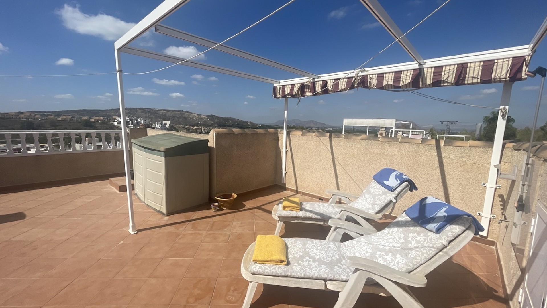 Venta - Chalet Independiente -
Algorfa