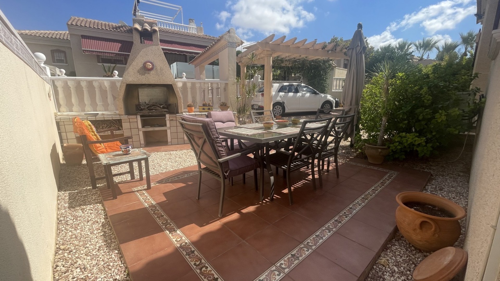 Venta - Chalet Independiente -
Algorfa