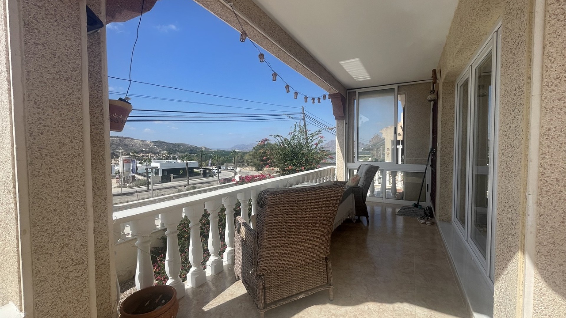 Venta - Chalet Independiente -
Algorfa