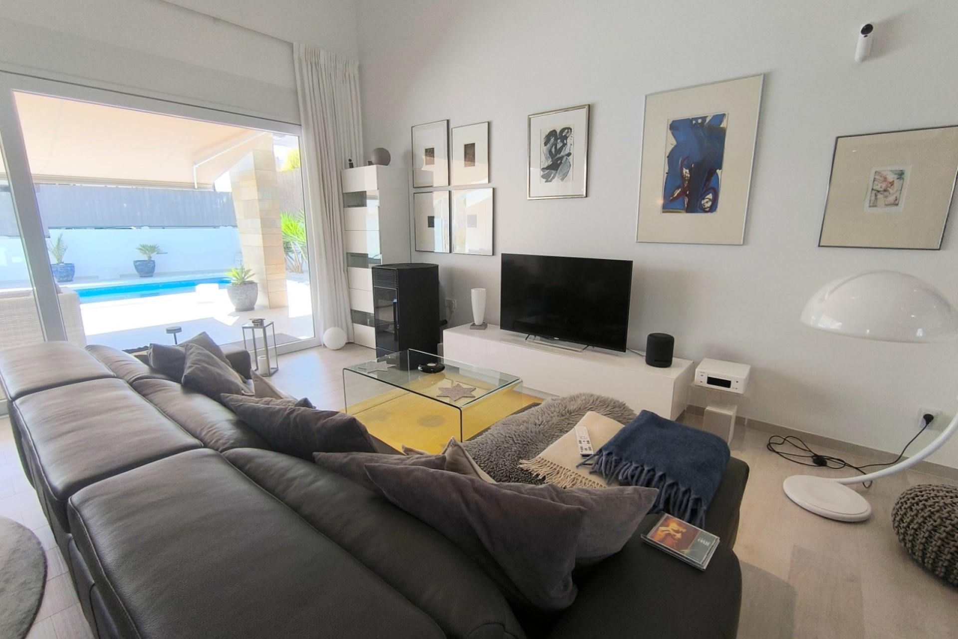 Venta - Chalet Independiente -
Algorfa