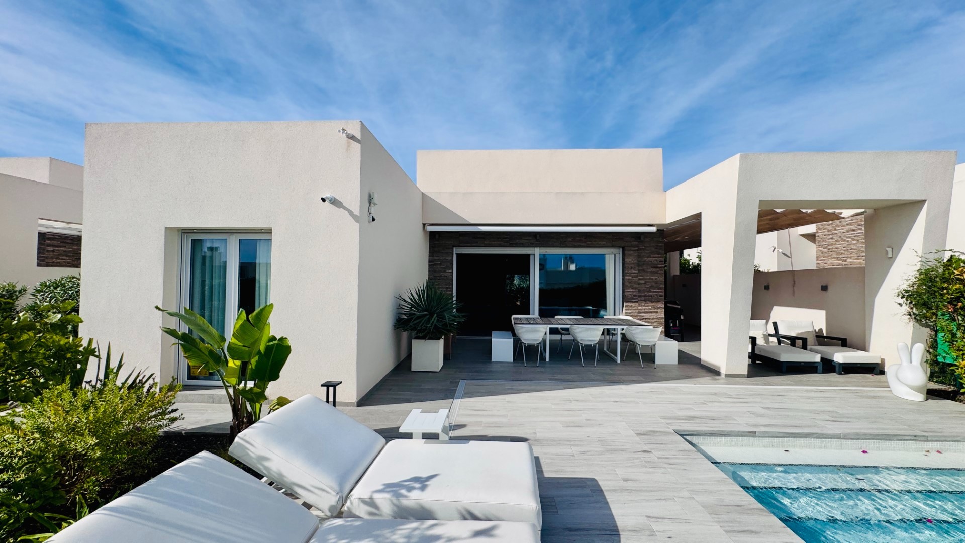 Venta - Chalet Independiente -
Algorfa