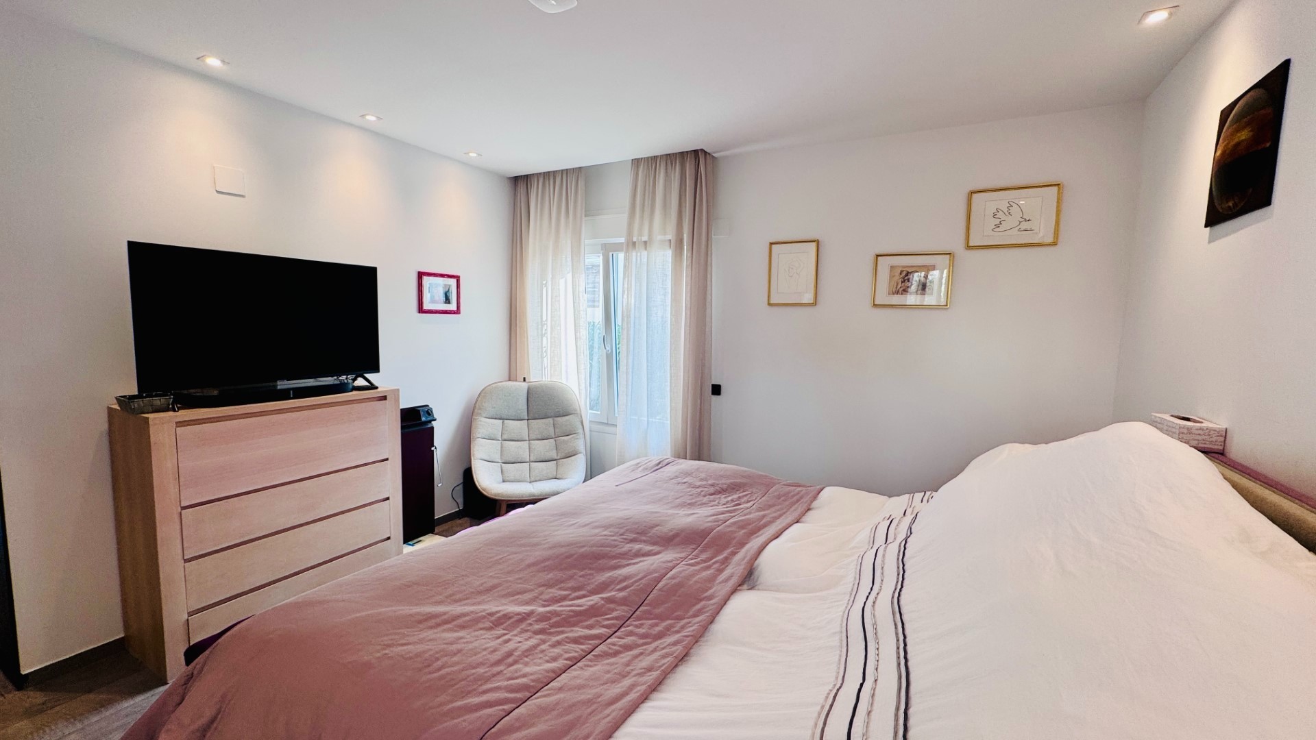 Venta - Chalet Independiente -
Algorfa