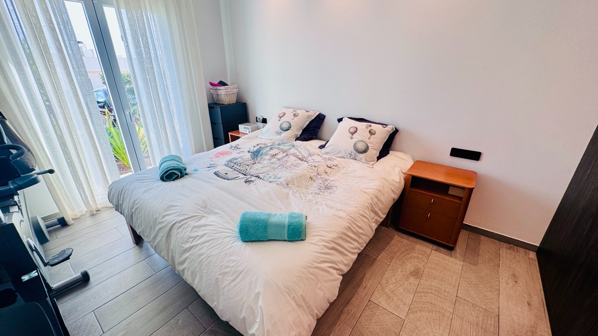 Venta - Chalet Independiente -
Algorfa