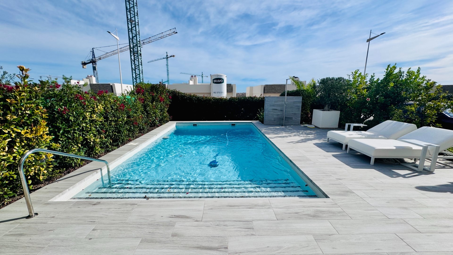 Venta - Chalet Independiente -
Algorfa